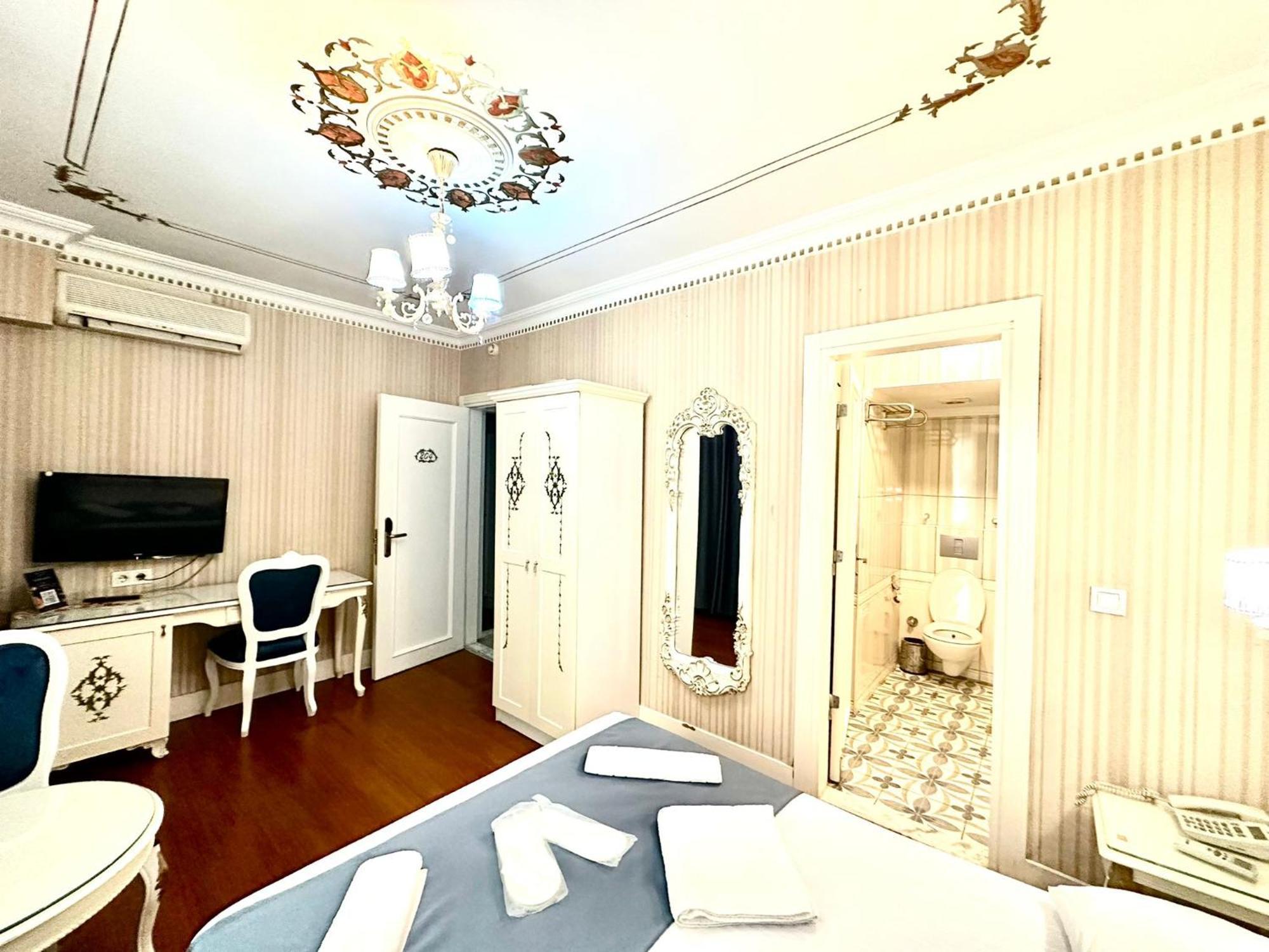 Alyon Hotel Taksim Истанбул Екстериор снимка