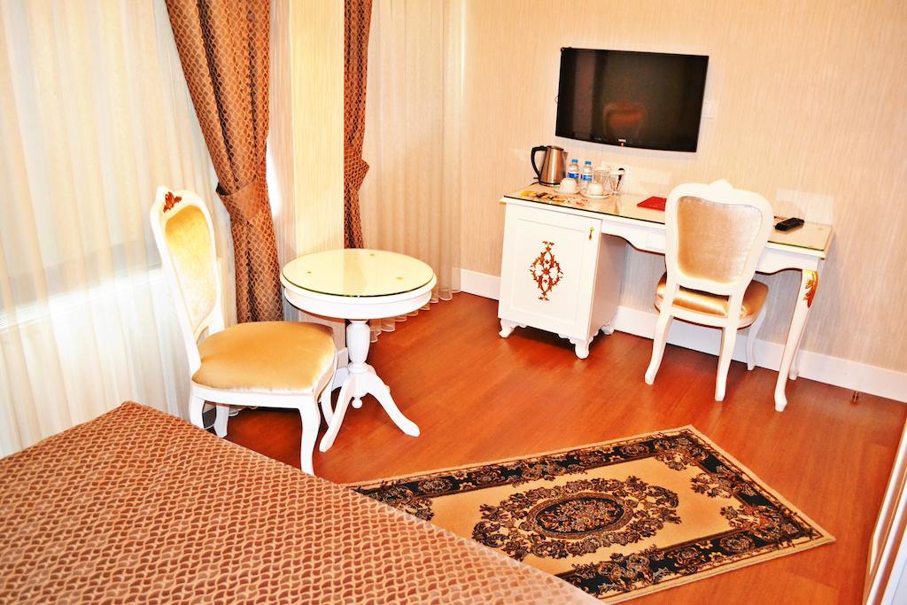 Alyon Hotel Taksim Истанбул Екстериор снимка
